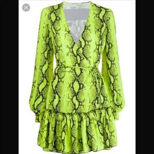 Off White neon dress (glow in the dark)